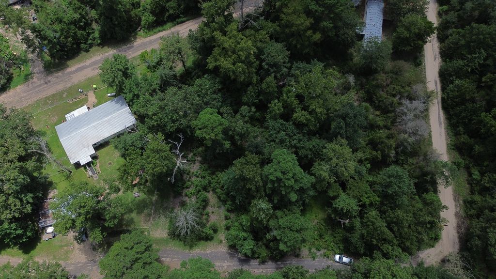Spruce Ln photo 4