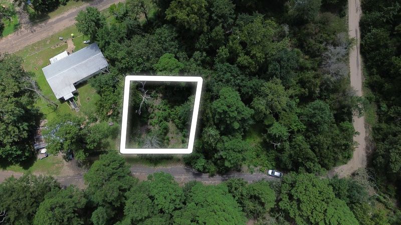Spruce Ln photo 1